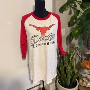 Red and white Dover Longhorn baseball tee #Longhorns – Size M